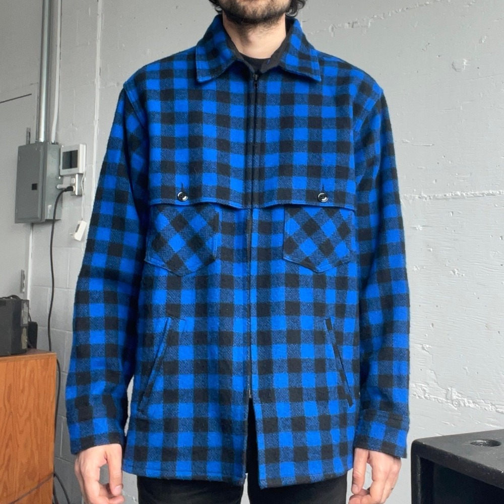 Johnson Woolen Mills Zip Up Jacket Mens Large Blue Buffalo Plaid Wool USA 447L